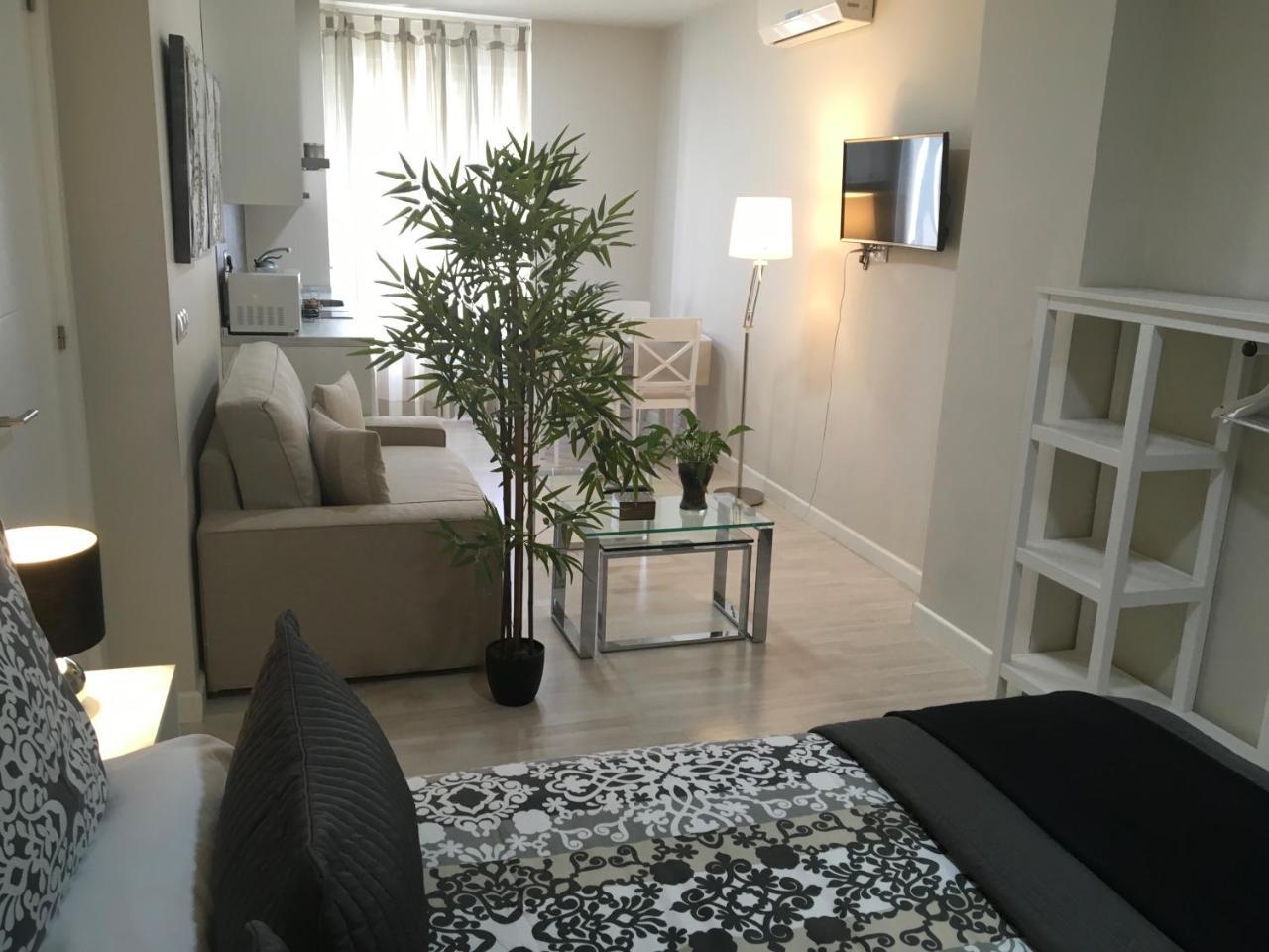 Apartamentos Centro Recogidas, Granada Luaran gambar
